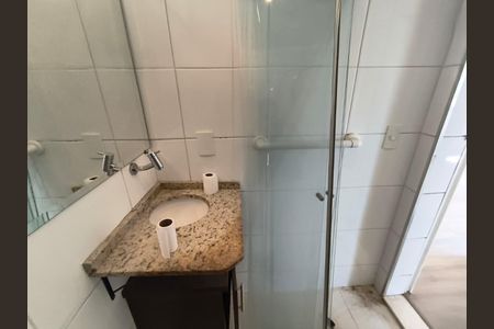 Apartamento à venda com 85m², 3 quartos e 1 vaga Apartamento à venda com 85m², 3 quartos e 1 vagaBanheiro