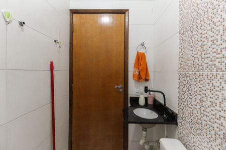 Casa de condomínio à venda com 62m², 2 quartos e 1 vaga Casa de condomínio à venda com 62m², 2 quartos e 1 vagaBanheiro Social