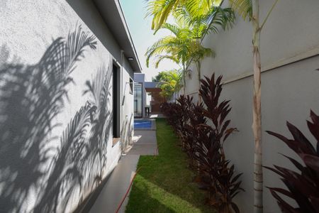 Casa de condomínio para alugar com 490m², 3 quartos e 2 vagas Casa de condomínio para alugar com 490m², 3 quartos e 2 vagasCorredor