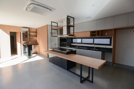 Casa de condomínio para alugar com 490m², 3 quartos e 2 vagas Casa de condomínio para alugar com 490m², 3 quartos e 2 vagasCozinha