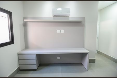 Casa de condomínio para alugar com 490m², 3 quartos e 2 vagas Casa de condomínio para alugar com 490m², 3 quartos e 2 vagasQuarto 2 - Suíte