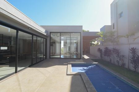 Casa de condomínio para alugar com 490m², 3 quartos e 2 vagas Casa de condomínio para alugar com 490m², 3 quartos e 2 vagasPiscina