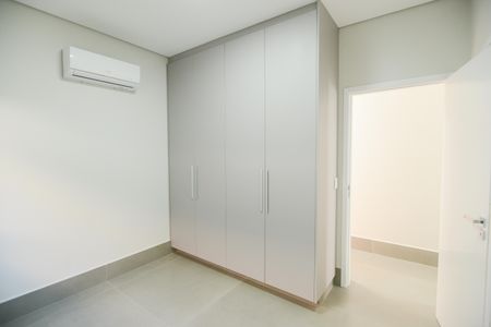 Casa de condomínio para alugar com 490m², 3 quartos e 2 vagas Casa de condomínio para alugar com 490m², 3 quartos e 2 vagasQuarto 1 - Suíte