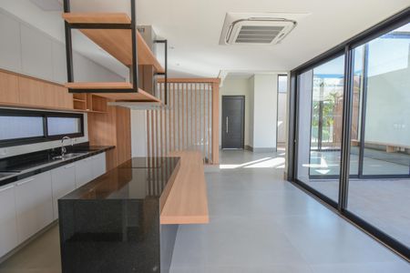 Casa de condomínio para alugar com 490m², 3 quartos e 2 vagas Casa de condomínio para alugar com 490m², 3 quartos e 2 vagasCozinha