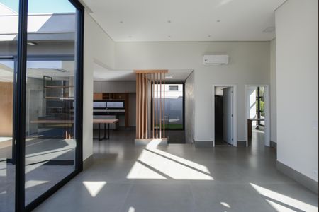 Casa de condomínio para alugar com 490m², 3 quartos e 2 vagas Casa de condomínio para alugar com 490m², 3 quartos e 2 vagasSala