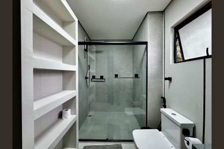 Studio à venda com 50m², 1 quarto e 1 vaga Studio à venda com 50m², 1 quarto e 1 vagaBanheiro