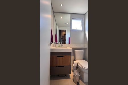 Apartamento à venda com 72m², 2 quartos e 2 vagasBanheiro da Suíte