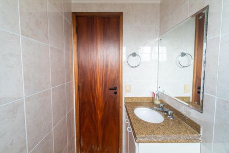 Apartamento para alugar com 123m², 4 quartos e 3 vagasBanheiro da Suíte 1