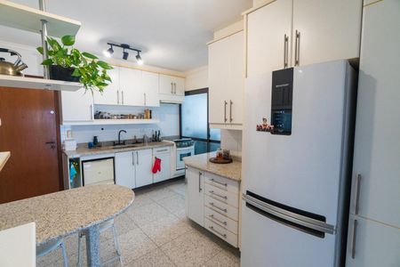 Apartamento para alugar com 123m², 4 quartos e 3 vagasCozinha