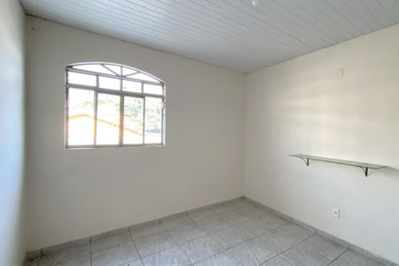 Casa à venda com 116m², 6 quartos e 2 vagasQuarto 1 casa 2
