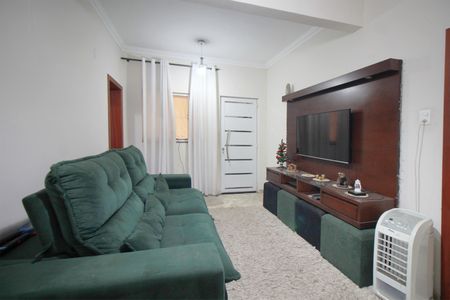 Casa à venda com 116m², 6 quartos e 2 vagasSala