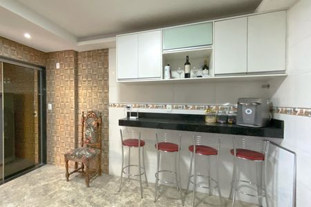 Casa à venda com 116m², 6 quartos e 2 vagasCozinha