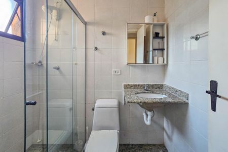 Apartamento para alugar com 314m², 3 quartos e 3 vagasBanheiro