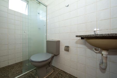 Apartamento para alugar com 71m², 2 quartos e 1 vaga Apartamento para alugar com 71m², 2 quartos e 1 vagaBANHEIRO1