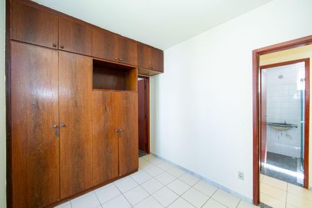 Apartamento para alugar com 71m², 2 quartos e 1 vaga Apartamento para alugar com 71m², 2 quartos e 1 vagaQUARTO2