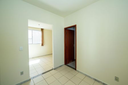 Apartamento para alugar com 71m², 2 quartos e 1 vaga Apartamento para alugar com 71m², 2 quartos e 1 vagaSALA