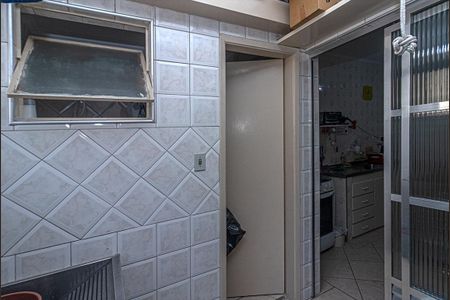 Apartamento à venda com 210m², 3 quartos e 1 vagaÁrea de Serviço