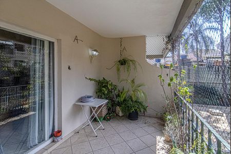 Sacada de apartamento à venda com 3 quartos, 210m² em Vila Moraes, São Paulo