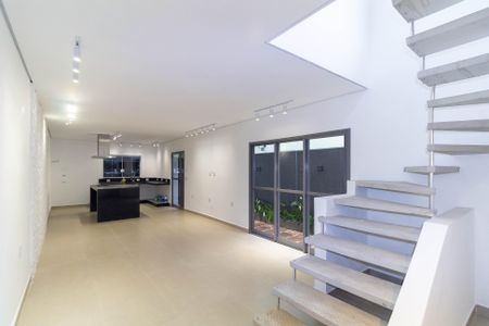 Sala de casa à venda com 3 quartos, 180m² em Vila Ema, São Paulo