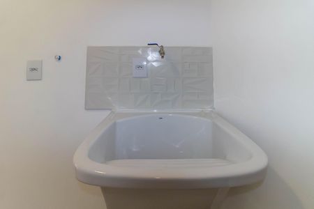 Casa à venda com 180m², 3 quartos e 2 vagas Casa à venda com 180m², 3 quartos e 2 vagasÁrea de Serviço