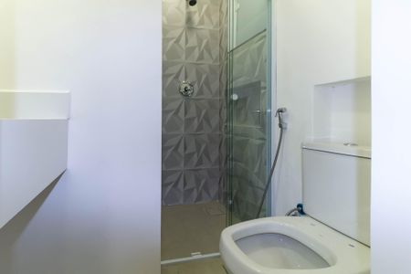 Casa à venda com 180m², 3 quartos e 2 vagas Casa à venda com 180m², 3 quartos e 2 vagasBanheiro da Suíte 1