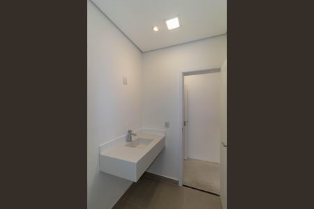 Casa à venda com 180m², 3 quartos e 2 vagas Casa à venda com 180m², 3 quartos e 2 vagasBanheiro da Suíte 3