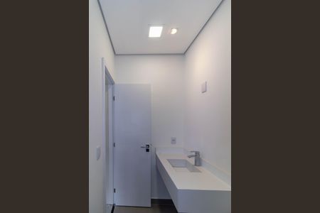 Casa à venda com 180m², 3 quartos e 2 vagas Casa à venda com 180m², 3 quartos e 2 vagasBanheiro da Suíte 2