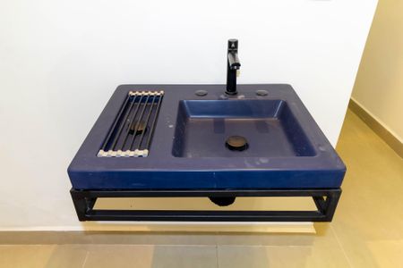 Lavabo de casa à venda com 3 quartos, 180m² em Vila Ema, São Paulo