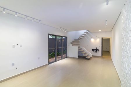 Sala de casa à venda com 3 quartos, 180m² em Vila Ema, São Paulo