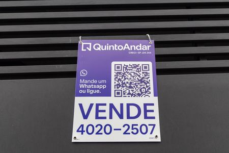 Casa à venda com 180m², 3 quartos e 2 vagas Casa à venda com 180m², 3 quartos e 2 vagasPlaca