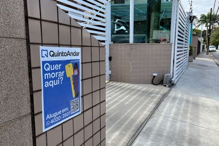 Apartamento para alugar com 114m², 2 quartos e 1 vaga Apartamento para alugar com 114m², 2 quartos e 1 vagaPlaca