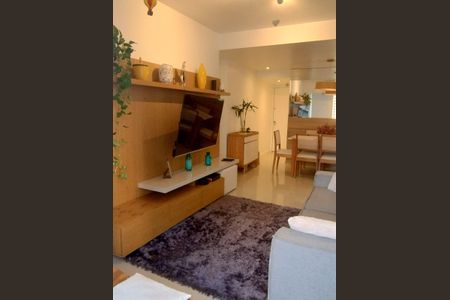 Sala de apartamento à venda com 2 quartos, 64m² em Barra da Tijuca, Rio de Janeiro