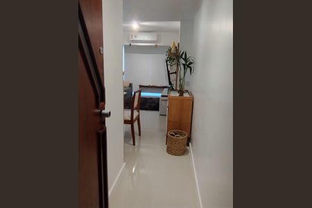 Sala de apartamento à venda com 2 quartos, 64m² em Barra da Tijuca, Rio de Janeiro
