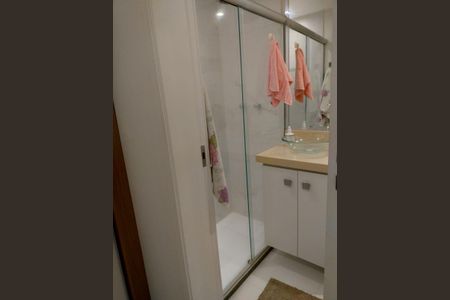 Apartamento à venda com 64m², 2 quartos e 1 vagaBanheiro 2