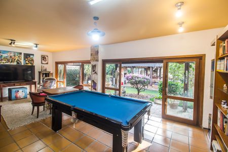 Casa de condomínio à venda com 250m², 3 quartos e 6 vagas Casa de condomínio à venda com 250m², 3 quartos e 6 vagasSala