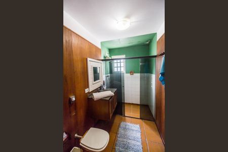 Casa de condomínio à venda com 250m², 3 quartos e 6 vagas Casa de condomínio à venda com 250m², 3 quartos e 6 vagasBanheiro