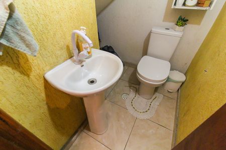 Casa de condomínio à venda com 70m², 2 quartos e 1 vagaLavabo