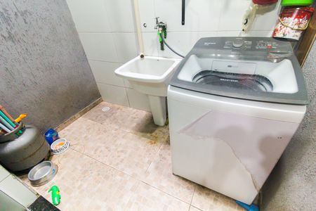 Casa de condomínio à venda com 70m², 2 quartos e 1 vagaÁrea de Serviço