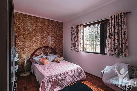 Casa à venda com 2 quartos, 118m² em Vila Scarpelli, Santo André