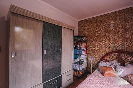 Casa à venda com 2 quartos, 118m² em Vila Scarpelli, Santo André