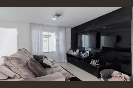 Casa à venda com 3 quartos, 255m² em Vila Vilma, Santo André