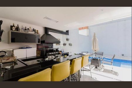 Casa à venda com 3 quartos, 255m² em Vila Vilma, Santo André