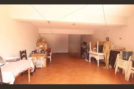 Casa à venda com 3 quartos, 293m² em Utinga, Santo André