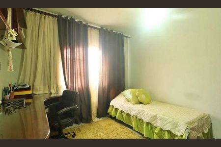 Casa à venda com 3 quartos, 293m² em Utinga, Santo André