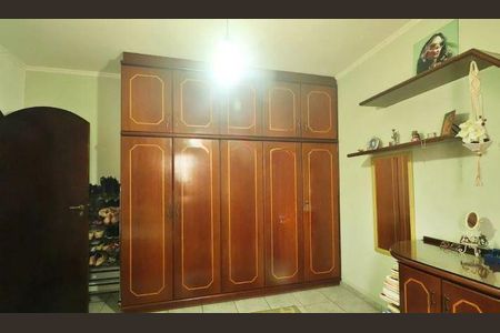 Casa à venda com 3 quartos, 293m² em Utinga, Santo André