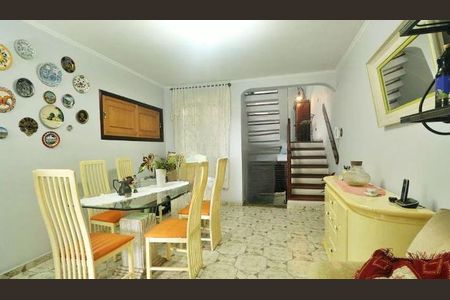 Casa à venda com 3 quartos, 293m² em Utinga, Santo André