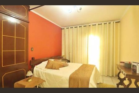 Casa à venda com 3 quartos, 293m² em Utinga, Santo André