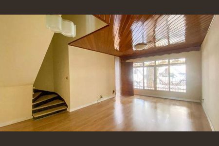 Casa à venda com 3 quartos, 213m² em Jardim Bela Vista, Santo André