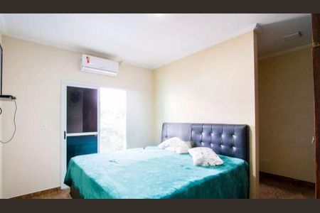 Casa à venda com 3 quartos, 197m² em Vila Eldizia, Santo André