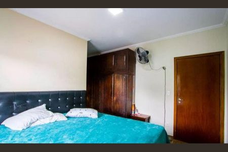 Casa à venda com 3 quartos, 197m² em Vila Eldizia, Santo André